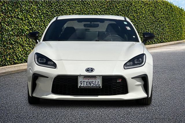 Used 2024 Toyota GR86 Premium w/ Performance Package RWD image 10