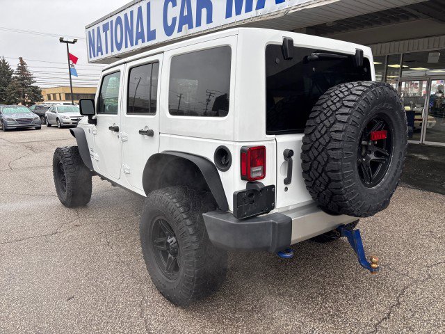 Used 2018 Jeep Wrangler Unlimited Sahara w/ Connectivity Group image 7