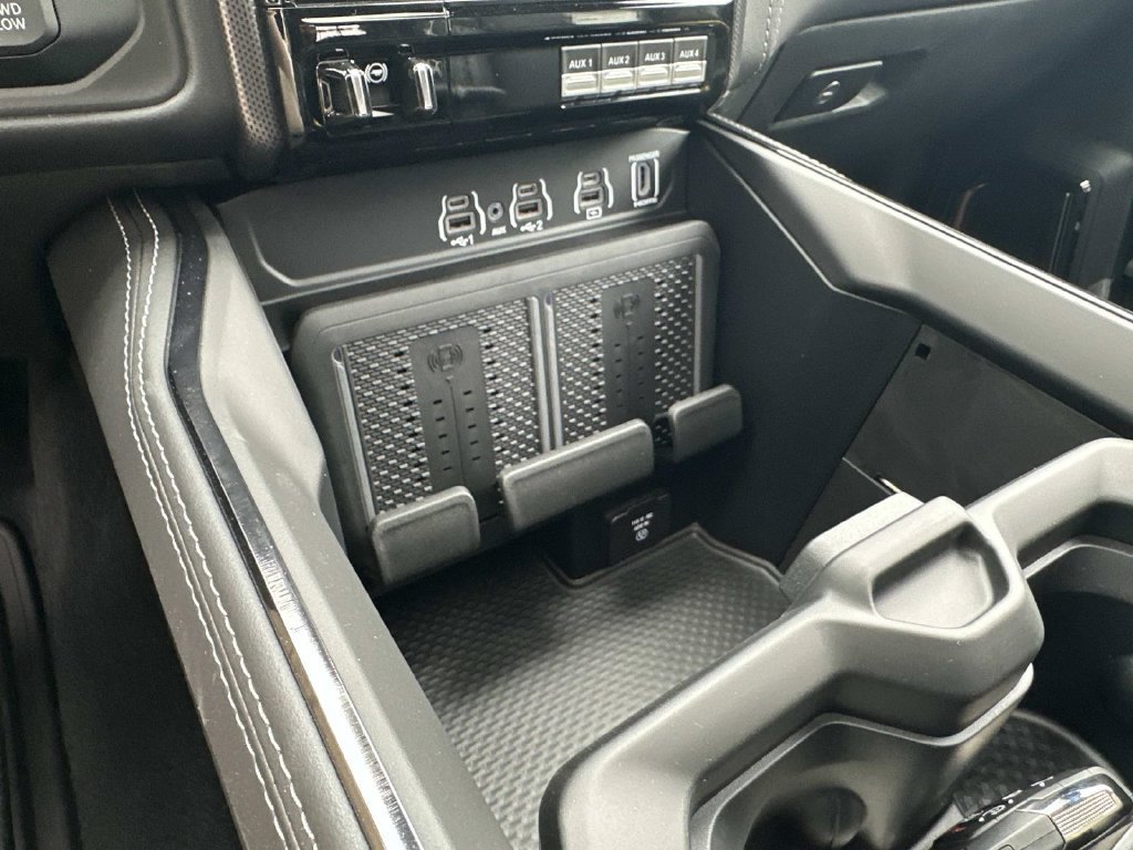 New 2026 RAM 3500 Limited AWD/4WD image 24