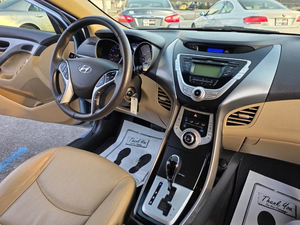 Used 2011 Hyundai Elantra Limited image 23