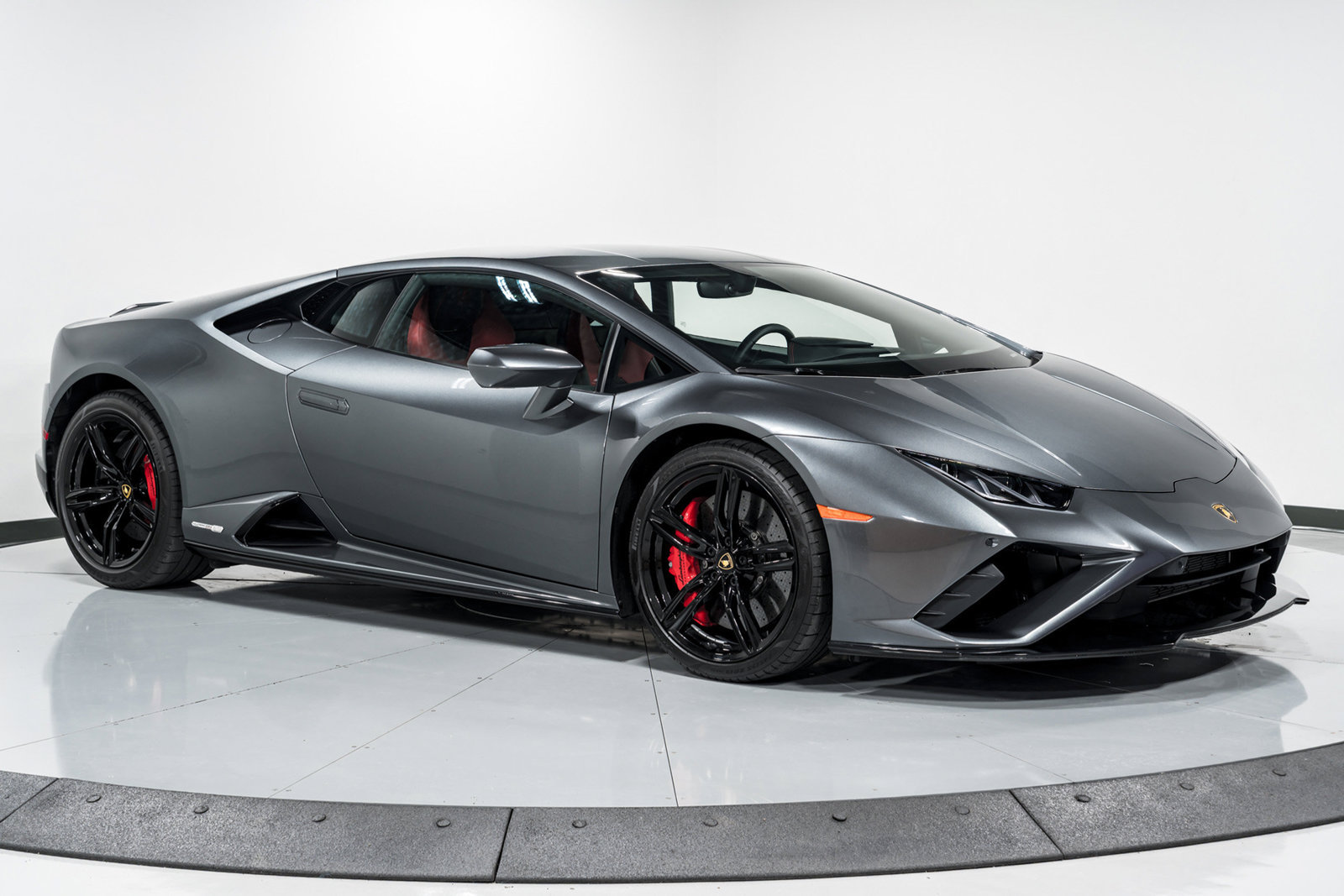 Used 2021 Lamborghini Huracan EVO RWD image 39