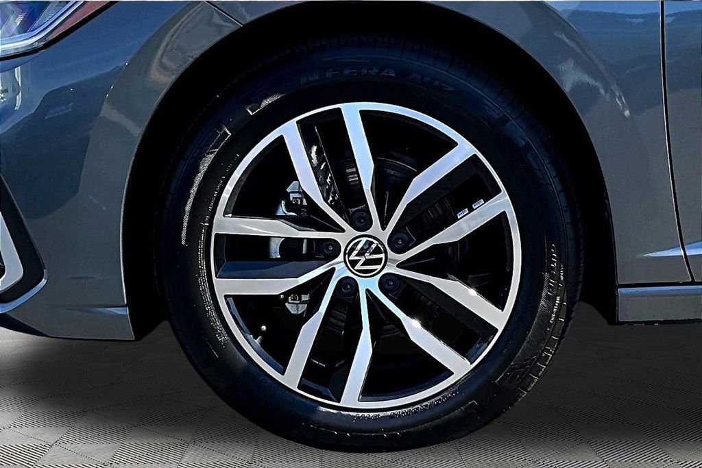 New 2026 Volkswagen Jetta SE image 30