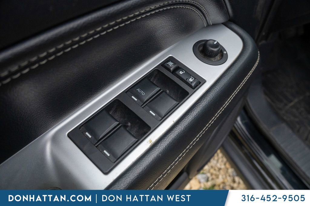 Used 2017 Jeep Compass High Altitude AWD/4WD image 14