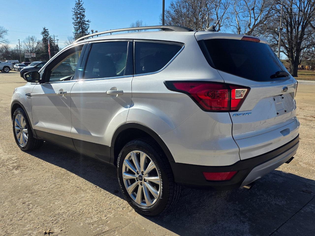 Used 2019 Ford Escape SEL image 15