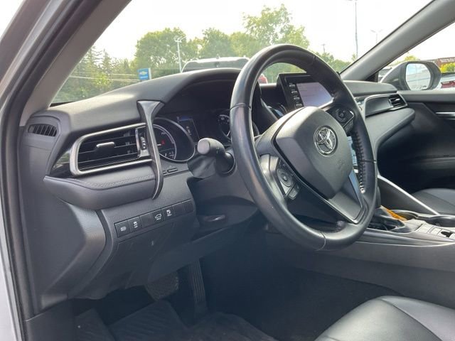 Used 2022 Toyota Camry SE image 11