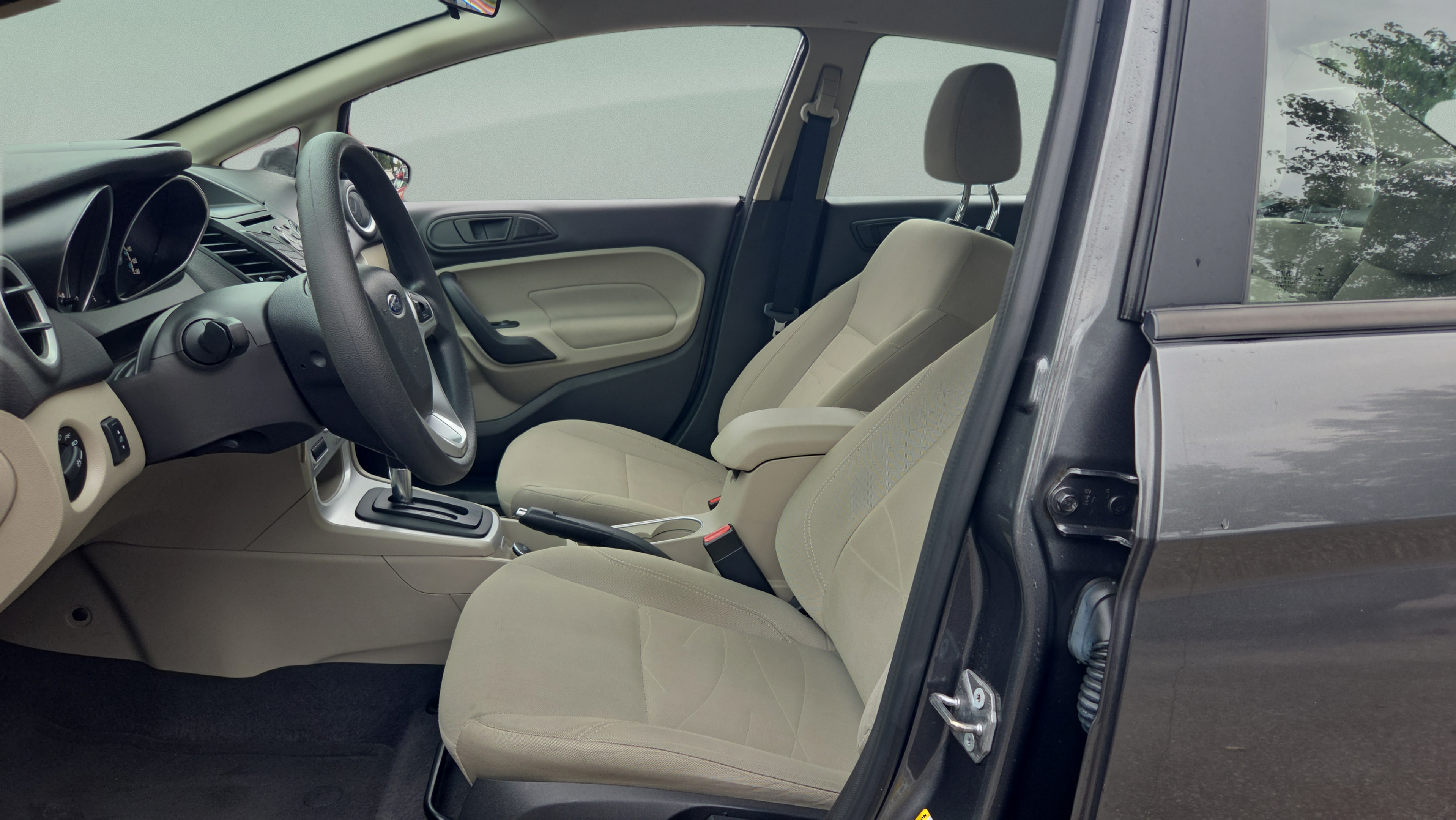 Used 2019 Ford Fiesta SE FWD image 10