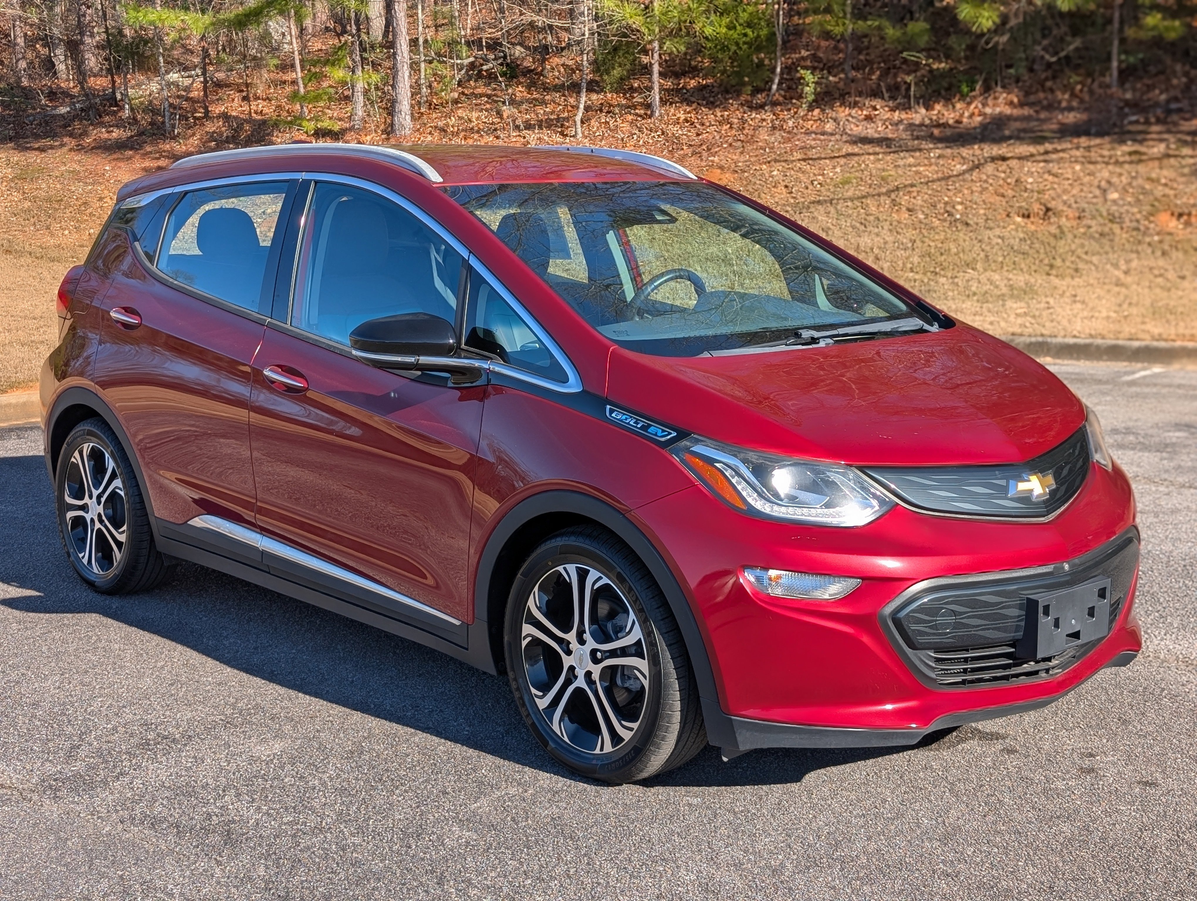 Used 2017 Chevrolet Bolt Premier w/ Driver Confidence II Package image 11