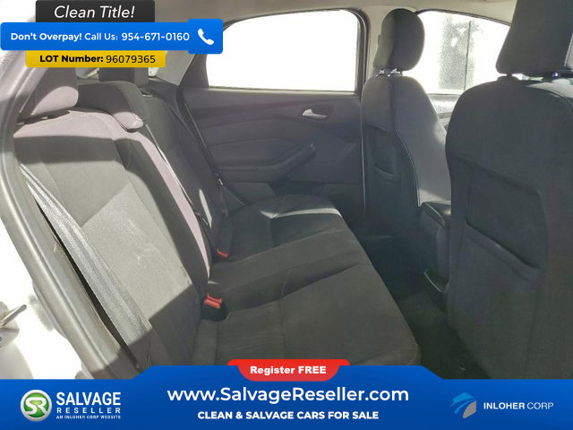 Used 2015 Ford Focus SE image 13