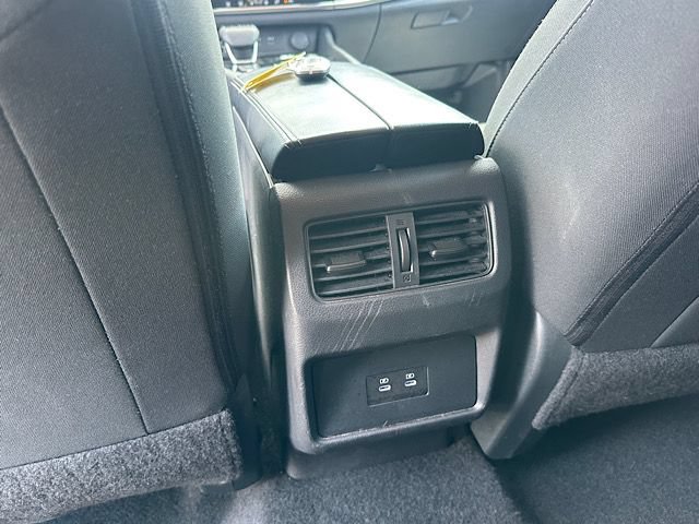 Used 2025 Nissan Rogue SV FWD image 14