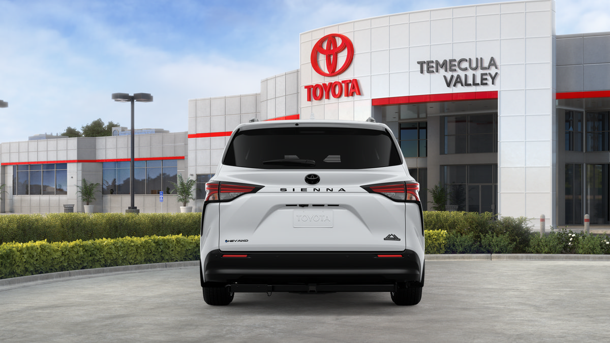 New 2026 Toyota Sienna XLE Woodland Edition AWD/4WD image 10