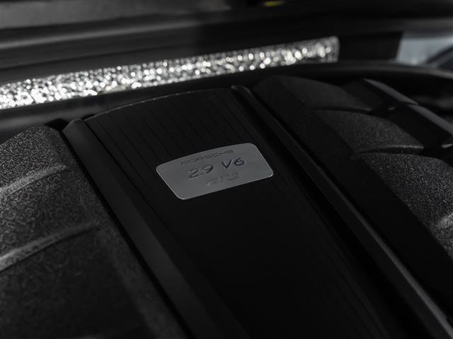 Certified 2026 Porsche Macan GTS AWD/4WD image 18