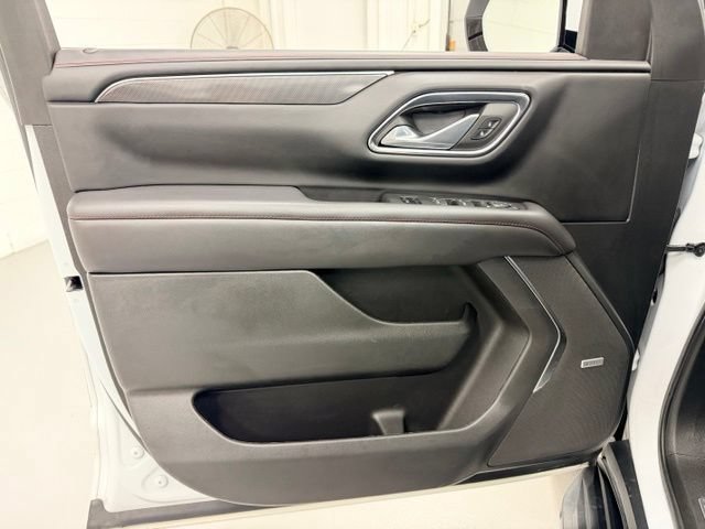 Certified 2022 Chevrolet Tahoe RST w/ Luxury Package AWD/4WD image 19
