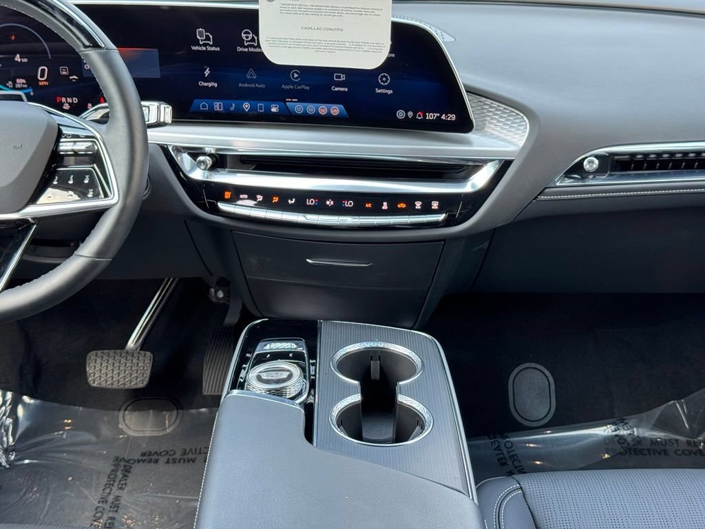 Certified 2025 Cadillac Lyriq Luxury w/ LPO, Floor Liner Package AWD/4WD image 29