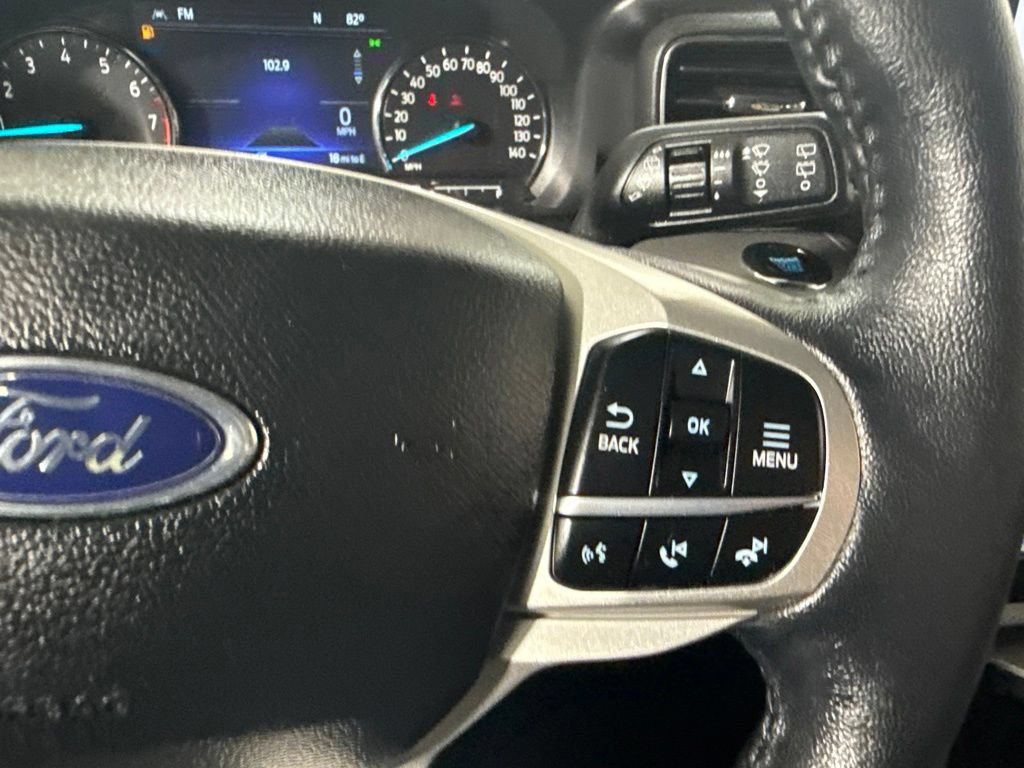 Used 2024 Ford Explorer XLT AWD/4WD image 24