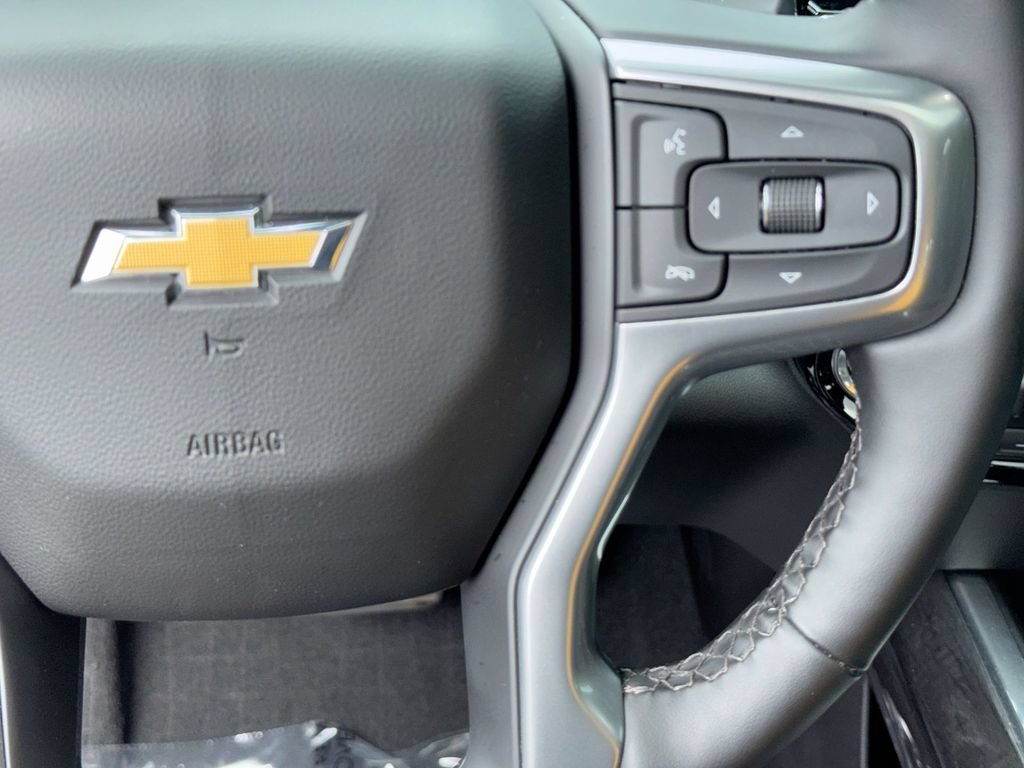 Used 2026 Chevrolet Silverado 1500 LTZ w/ LTZ Premium Package AWD/4WD image 18