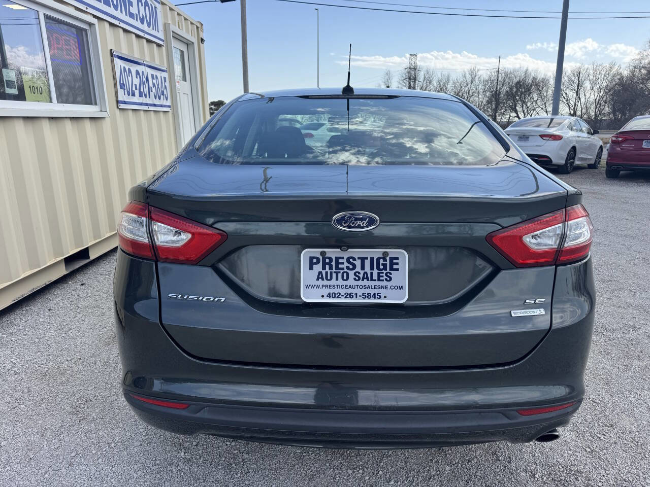 Used 2015 Ford Fusion SE FWD image 6