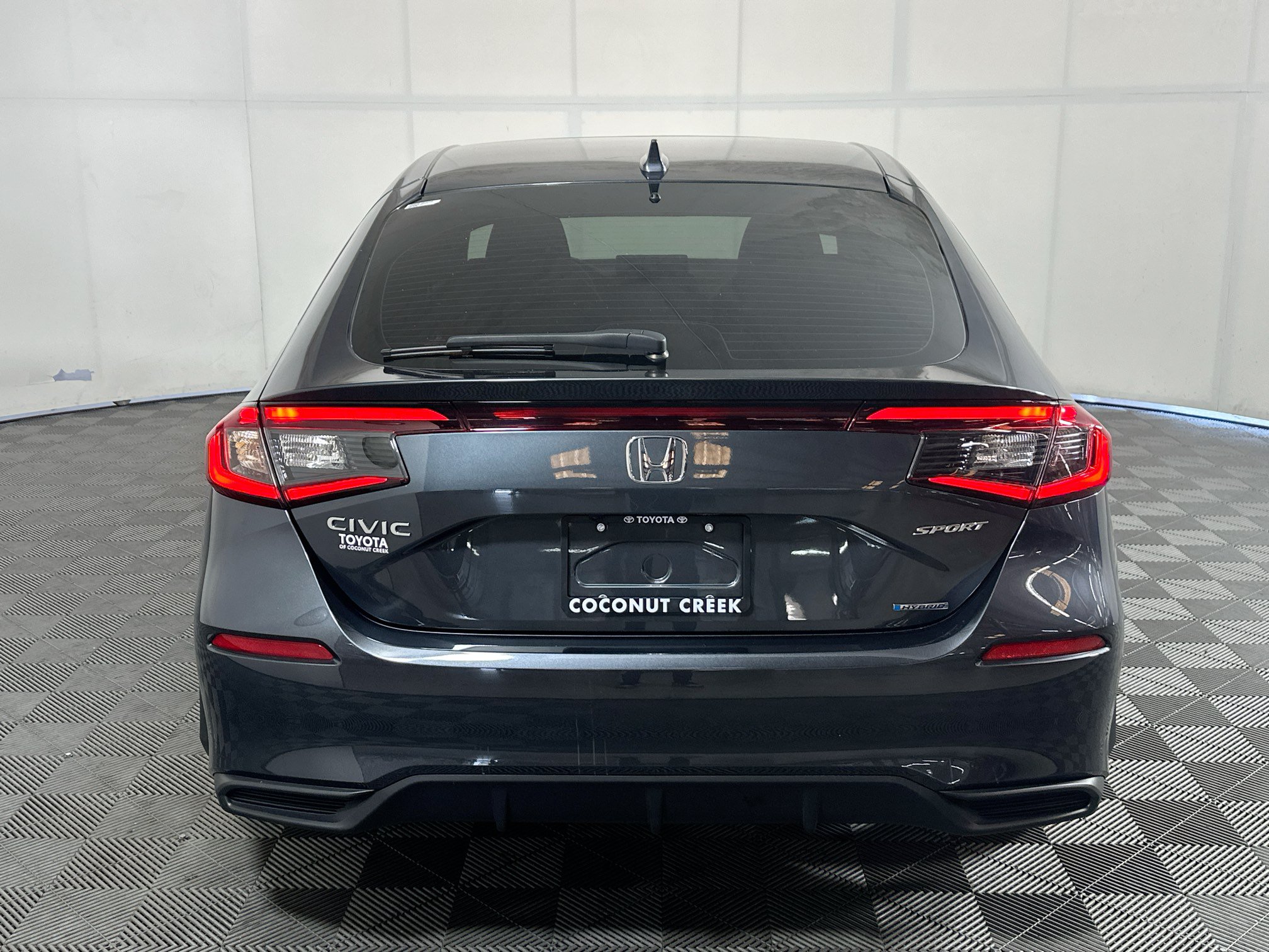 Used 2025 Honda Civic Sport image 4