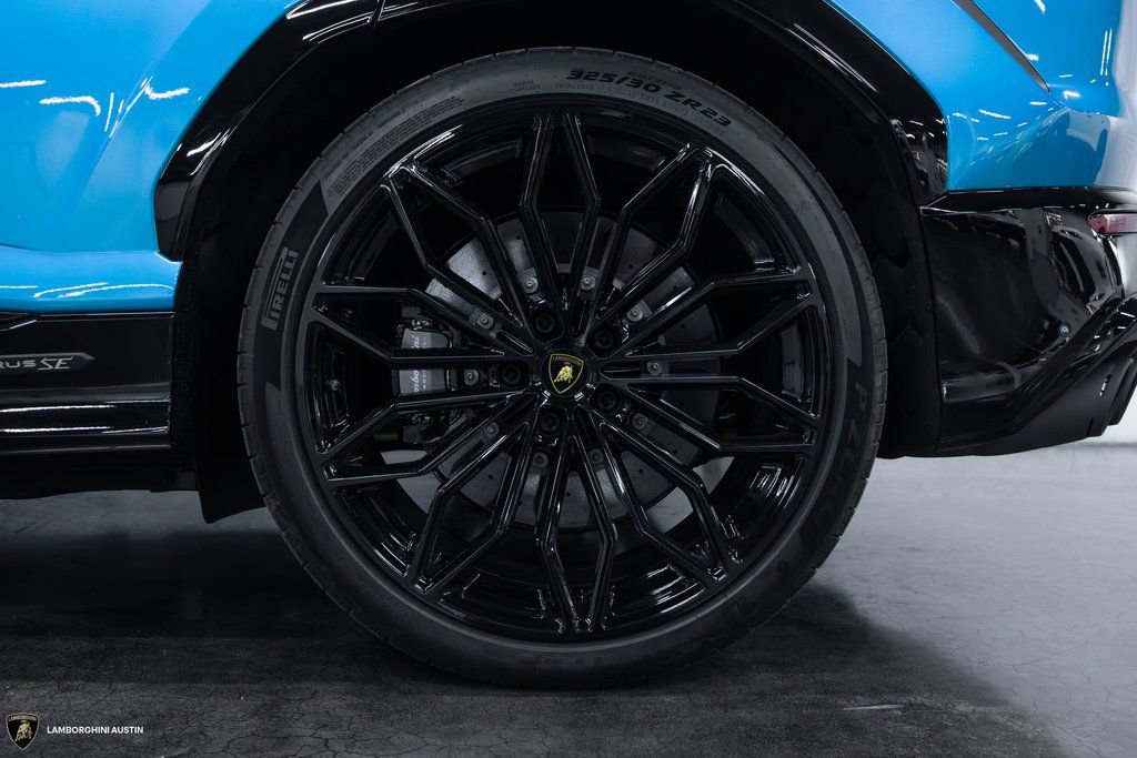 Used 2025 Lamborghini Urus Performante AWD/4WD image 10