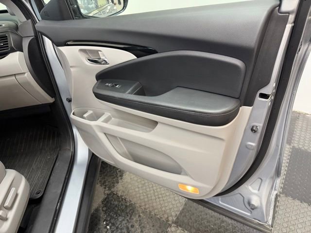 Used 2022 Honda Pilot Touring image 36