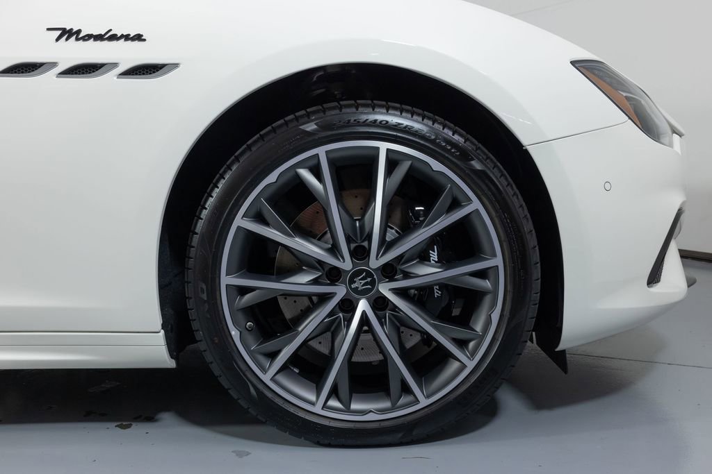 Used 2023 Maserati Ghibli Modena RWD image 12