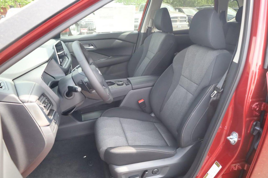 New 2026 Nissan Rogue SV w/ Cold Weather Package AWD/4WD image 20