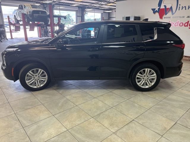 Used 2024 Mitsubishi Outlander ES FWD image 21