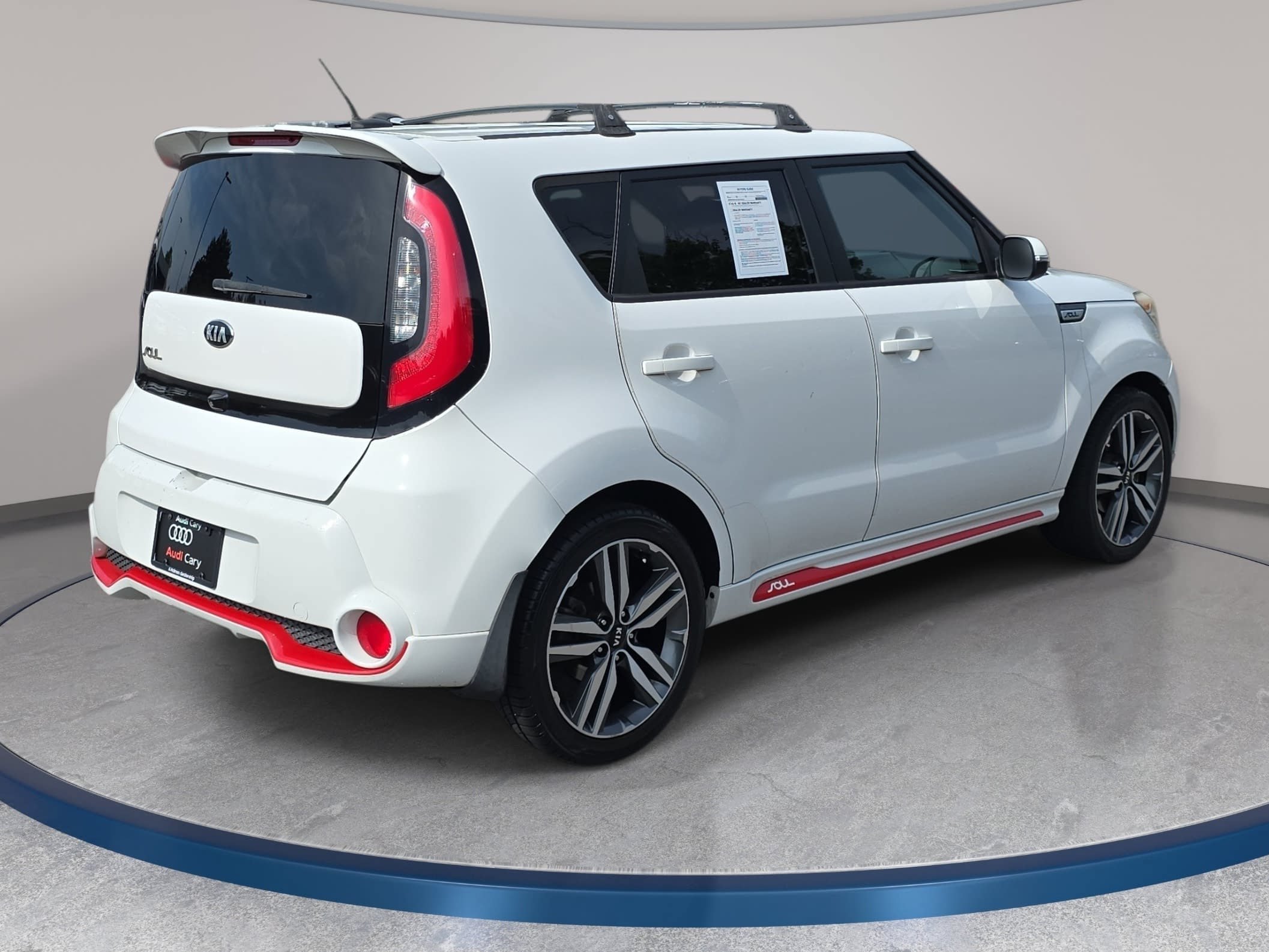 Used 2014 Kia Soul + FWD image 5