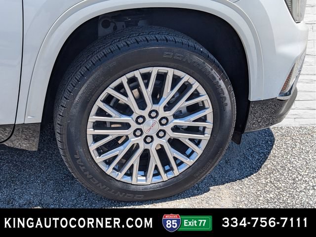 Used 2025 GMC Acadia Denali FWD image 10
