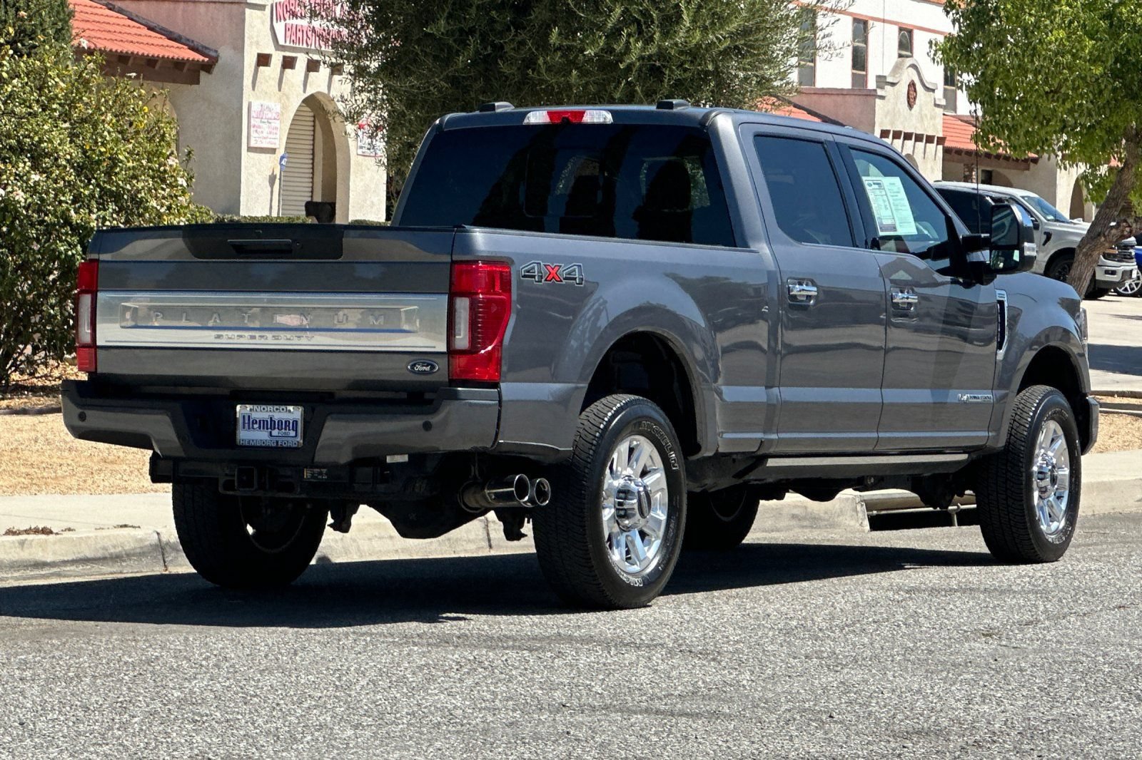 Used 2022 Ford F350 Platinum AWD/4WD image 4