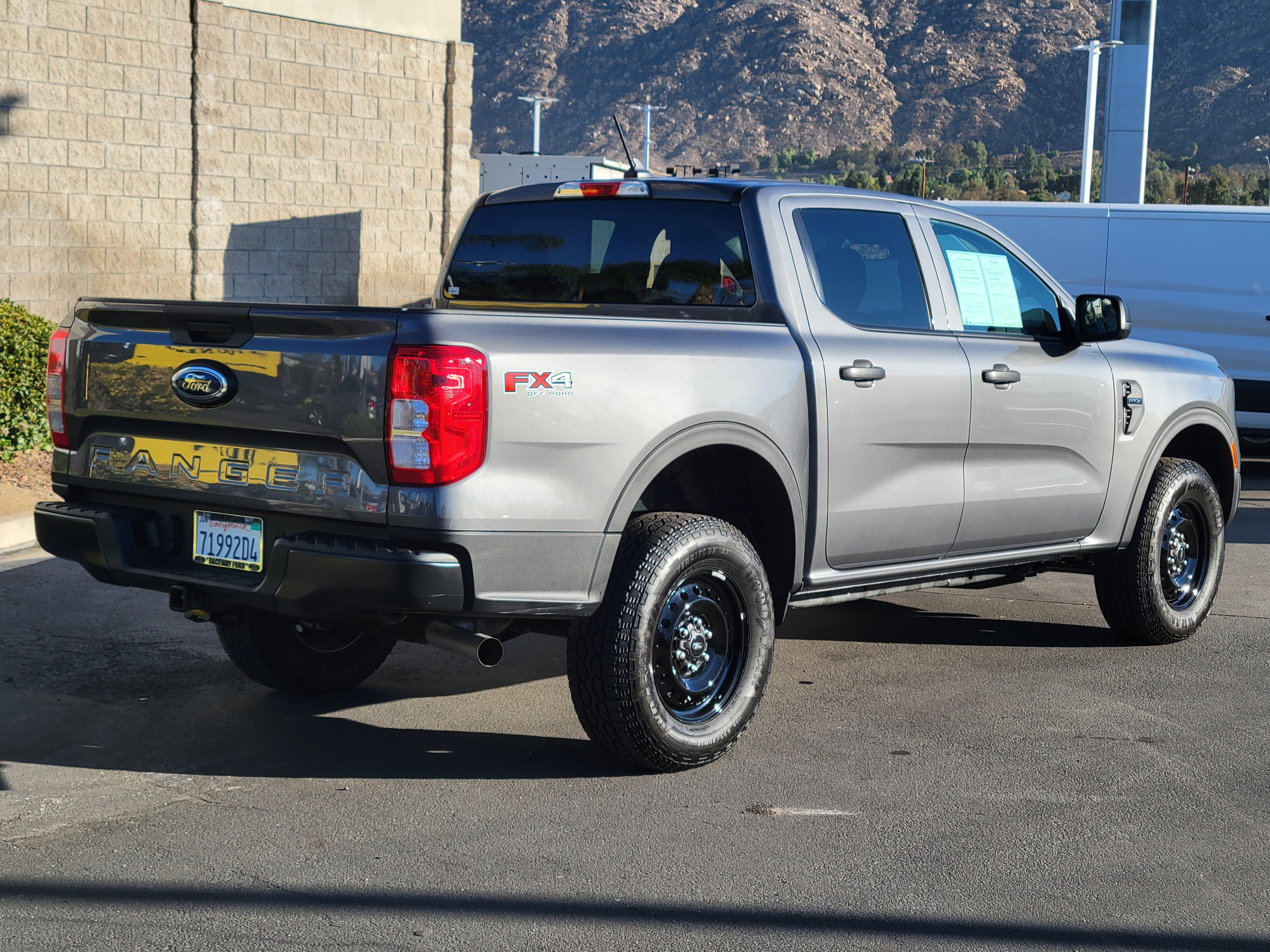 Used 2026 Ford Ranger XL w/ FX4 Off-Road Package AWD/4WD image 2