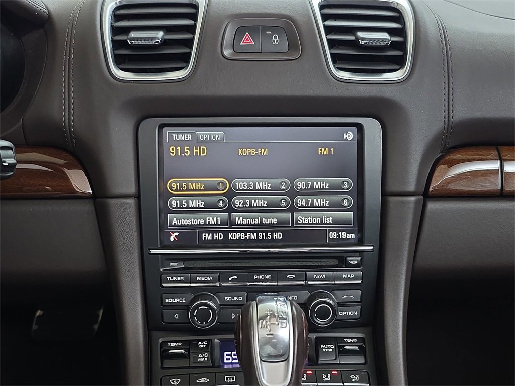 Used 2015 Porsche Boxster S image 19