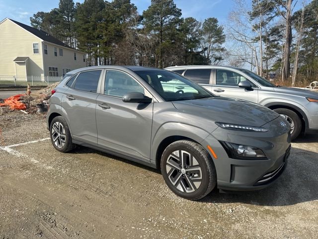 Used 2023 Hyundai Kona SE w/ Cargo Package image 12
