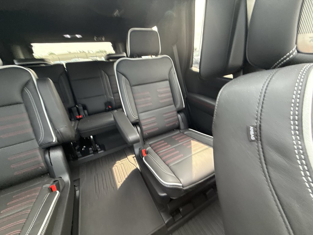 Used 2026 GMC Yukon AT4 Ultimate AWD/4WD image 18