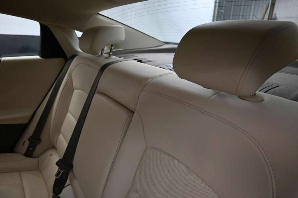 Used 2024 Chevrolet Malibu LT FWD image 13