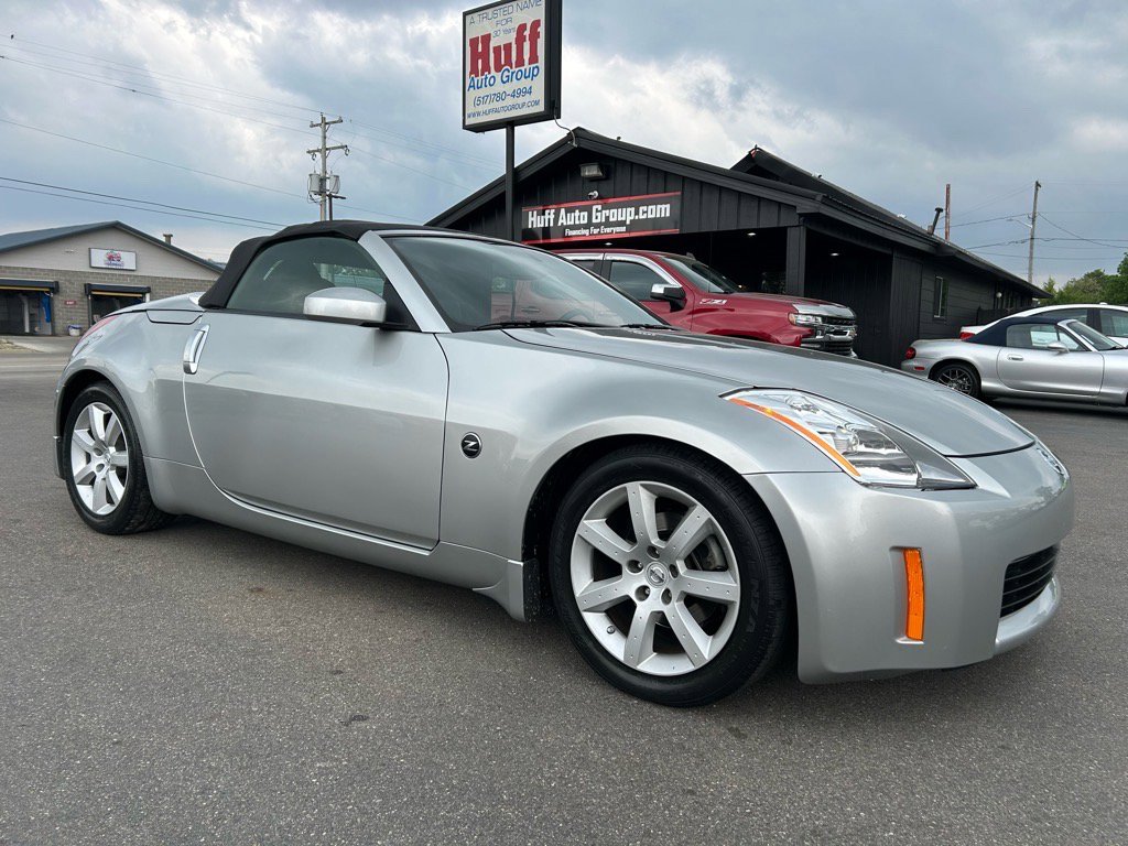 Used 2005 Nissan 350Z Touring image 14