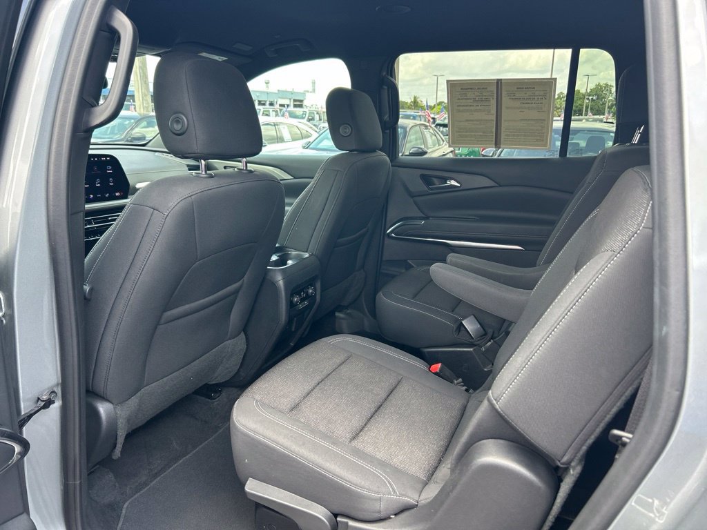 Used 2024 Chevrolet Traverse LT AWD/4WD image 33