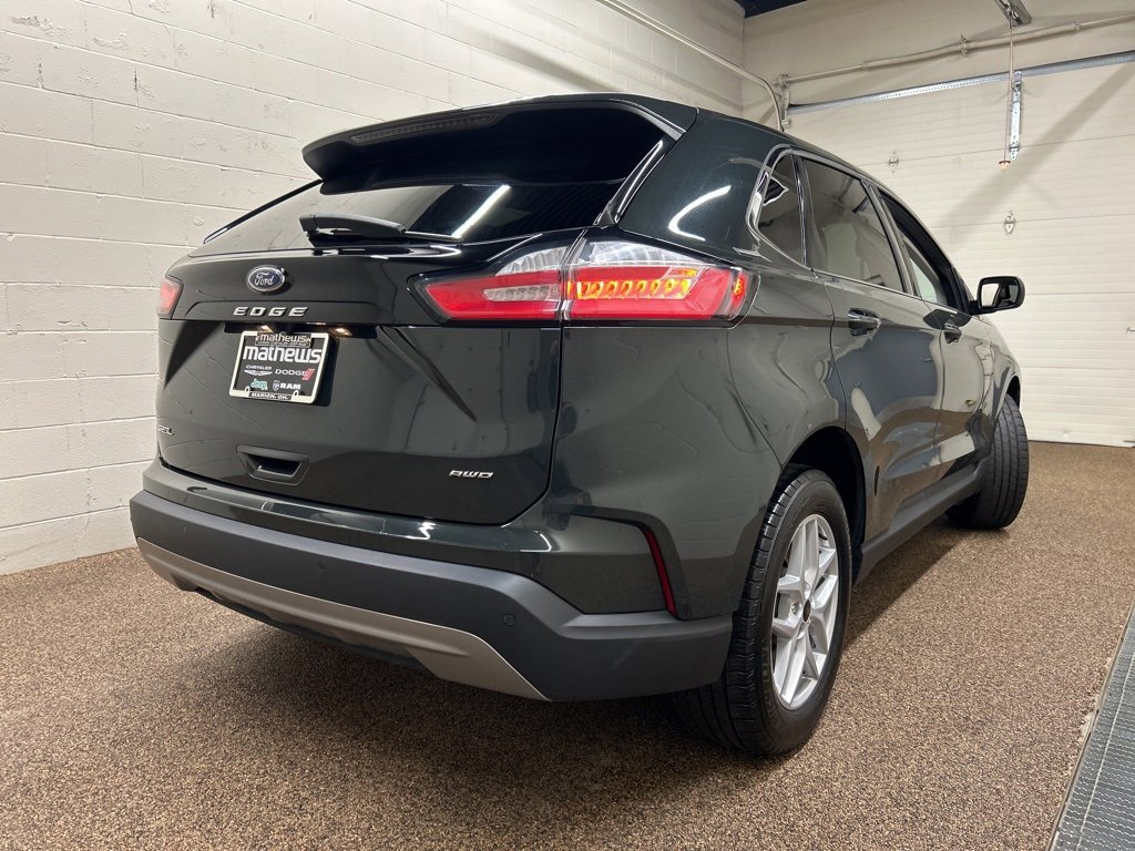 Used 2023 Ford Edge SEL image 29