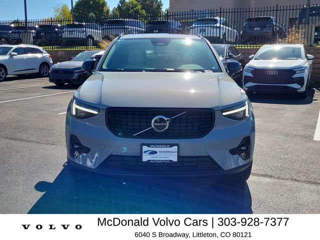Used 2026 Volvo XC40 B5 Plus w/ Protection Package Premier AWD/4WD image 8