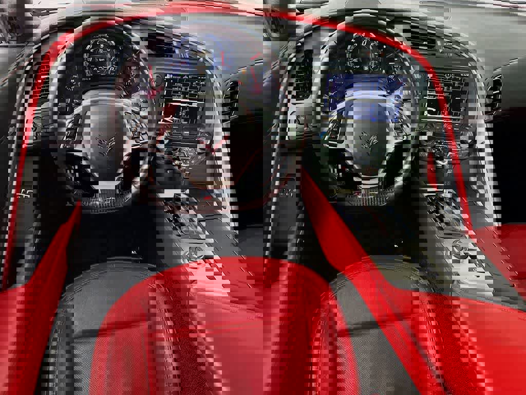 Used 2015 Chevrolet Corvette Z06 RWD image 10