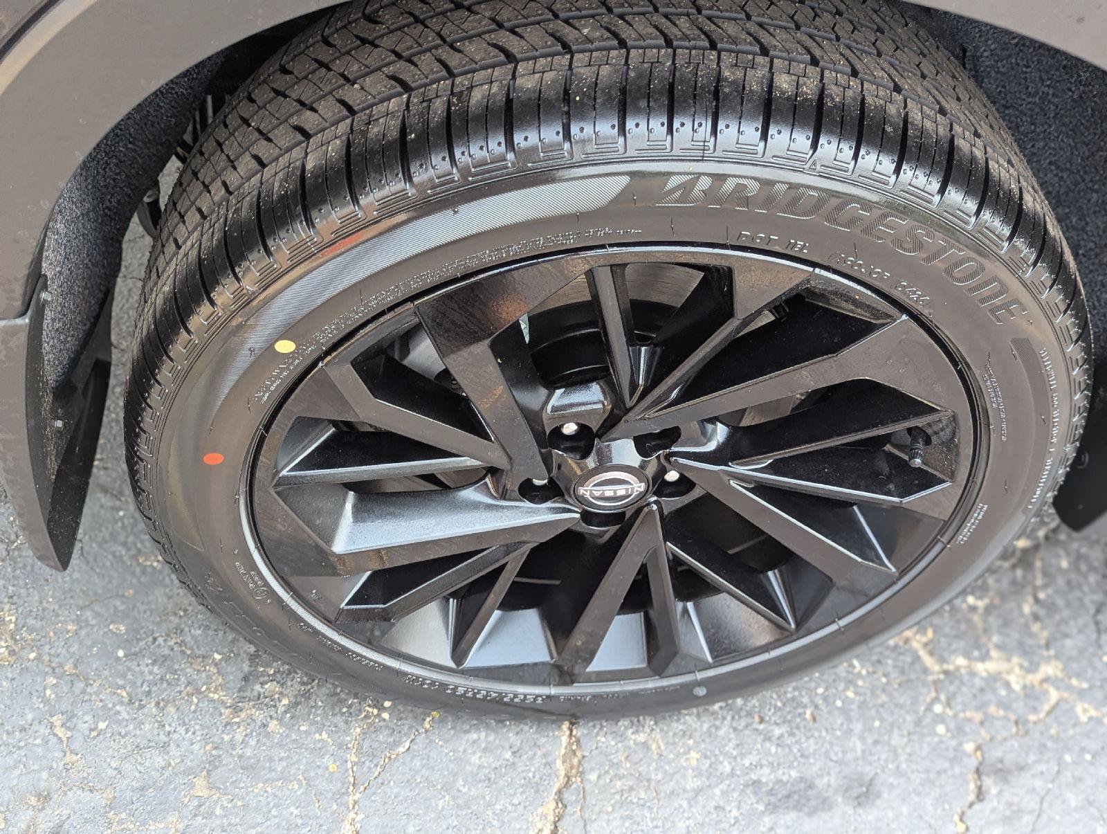 New 2026 Nissan Rogue SL AWD/4WD image 35