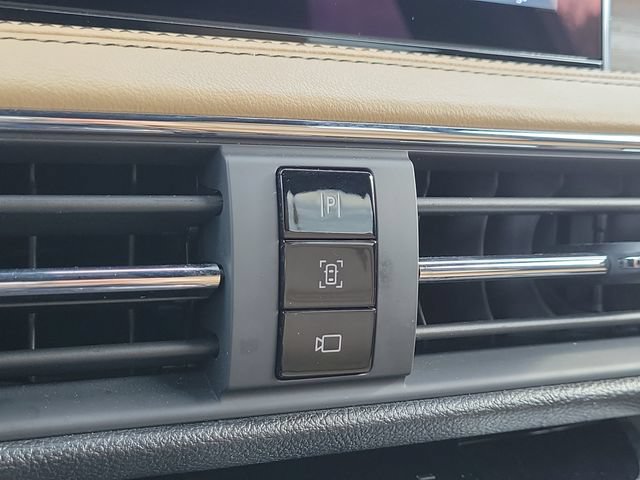 Certified 2022 Lincoln Corsair Reserve w/ Elements Package FWD image 27
