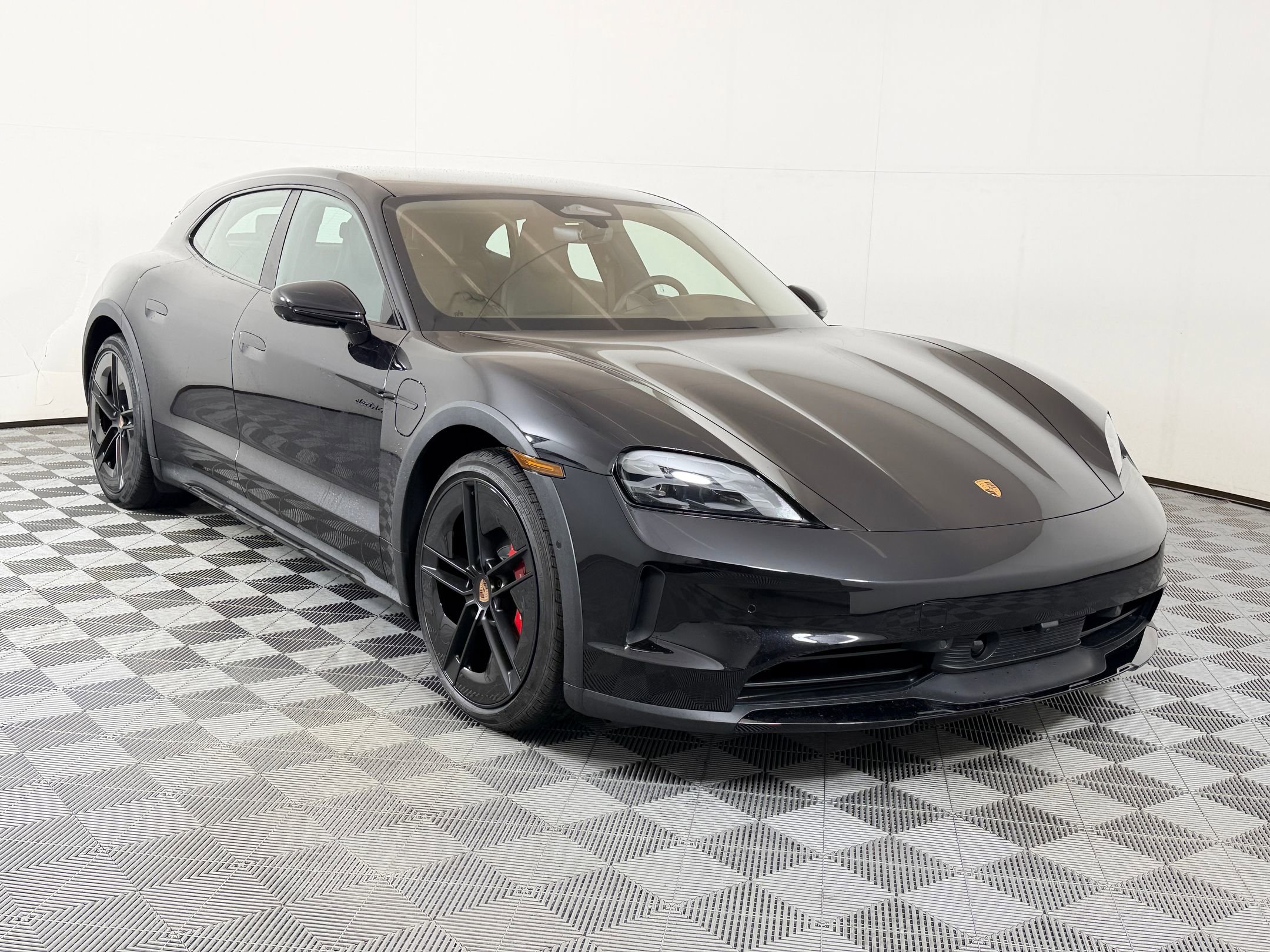 New 2026 Porsche Taycan 4S AWD/4WD image 8