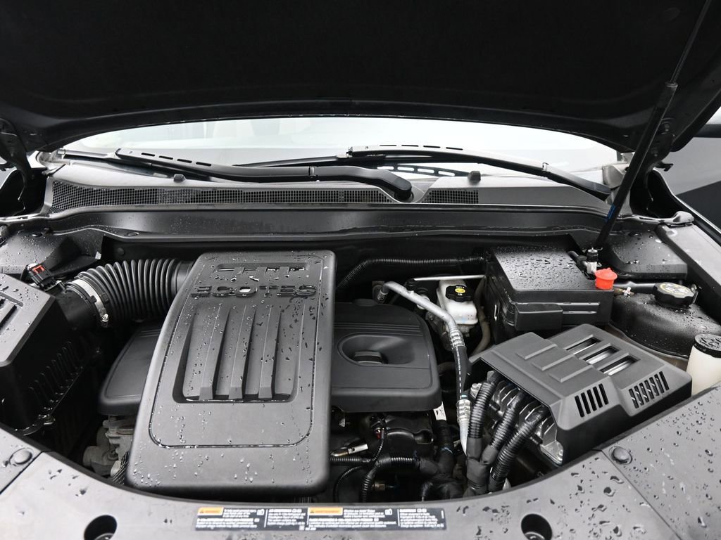 Used 2017 Chevrolet Equinox LT image 23