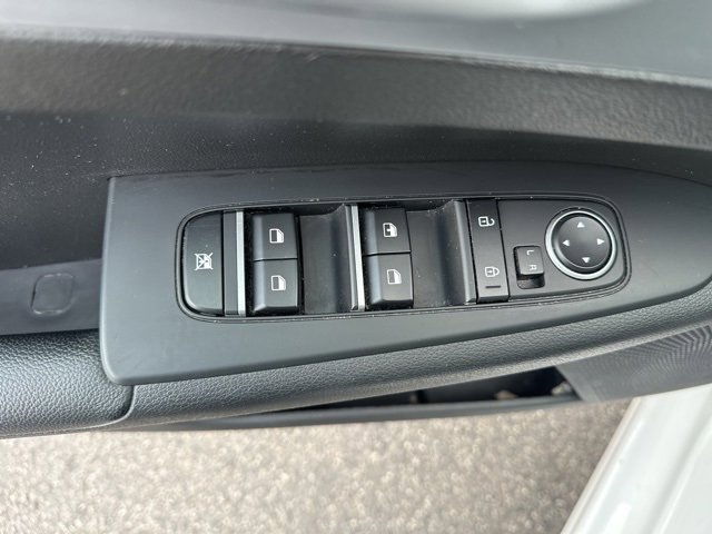 Used 2023 Kia Forte LXS w/ LXS Technology Package image 11