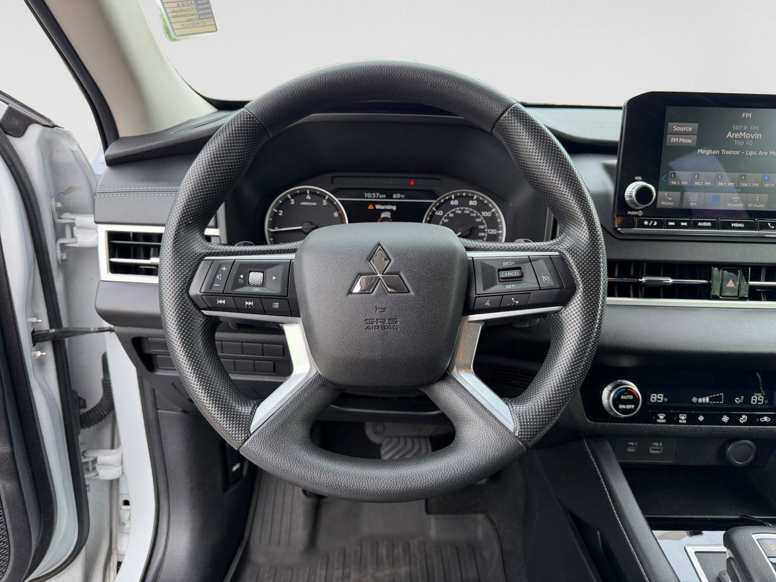 Used 2022 Mitsubishi Outlander ES AWD/4WD image 11