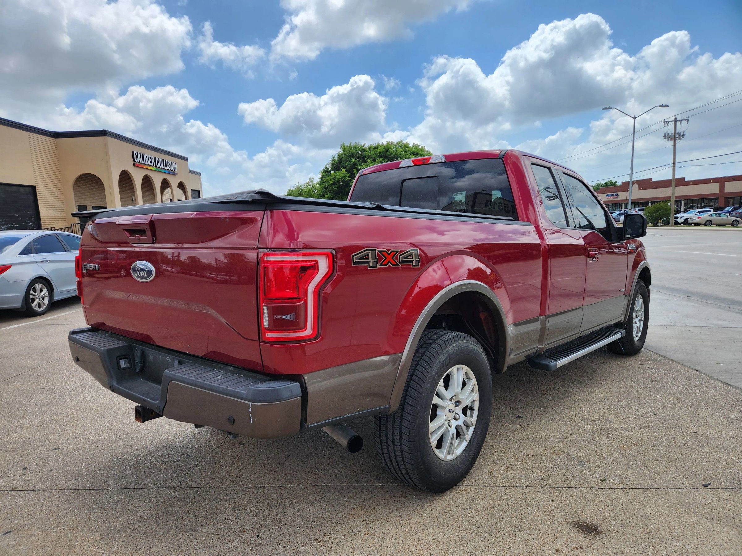 Used 2015 Ford F150 Lariat w/ Equipment Group 501A Mid image 5
