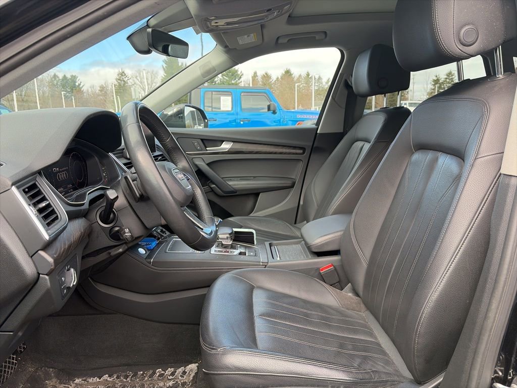 Used 2020 Audi Q5 2.0T Premium Plus w/ Premium Plus Package image 4