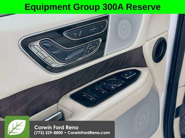 Used 2019 Lincoln Navigator L Reserve AWD/4WD image 18