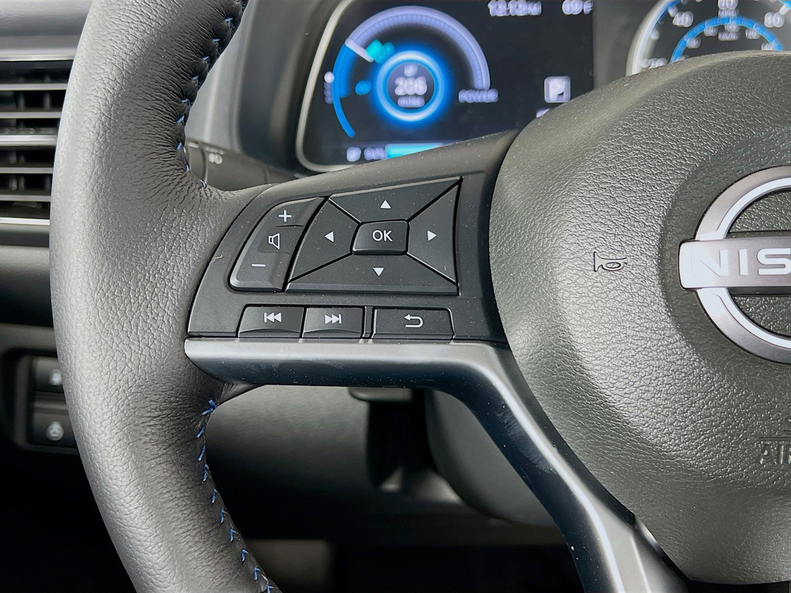 New 2025 Nissan Leaf SV Plus FWD image 15
