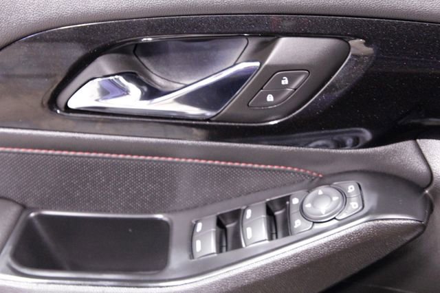 Used 2023 Chevrolet Traverse RS image 25